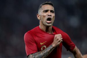 Profil Beto Gonçalves: Striker yang Masih Tajam di Usia 44 Tahun